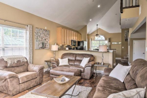 Family Condo with Pool - 2 Miles to Table Rock Lake!
